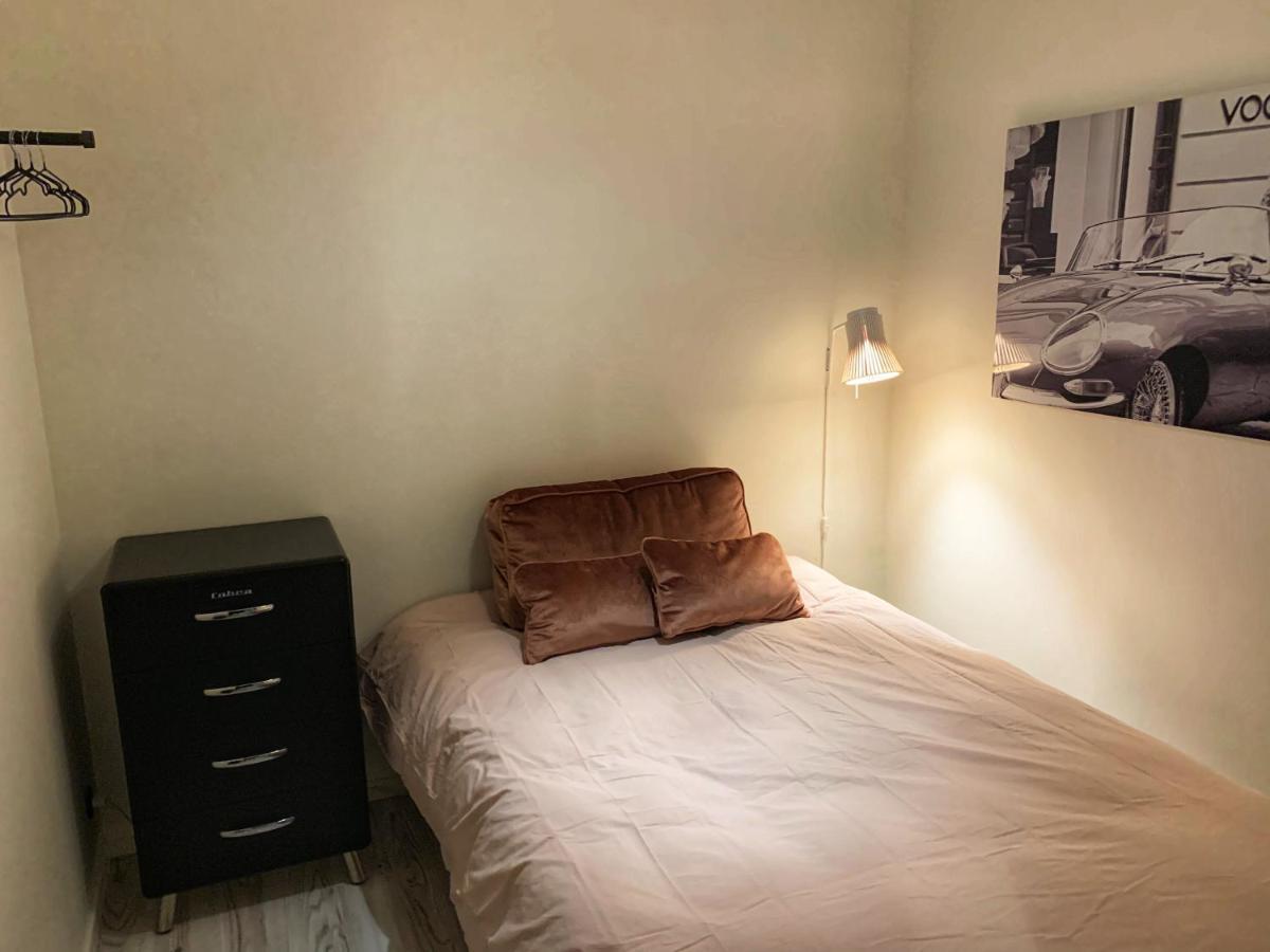 Broncks Apartment 1 - Modern 2-Bedroom In The Heart Of Torshavn Tórshavn Exterior foto